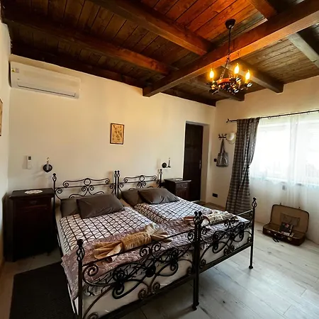 Apartment Frissitopont Vendeghaz *